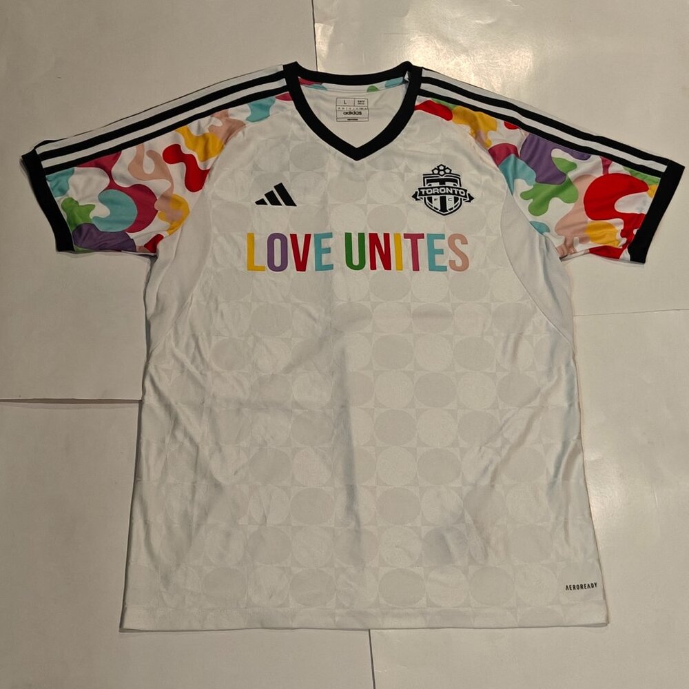 Toronto FC 2023 Pride Pre-Match Top adidas White Men's Size L Slim Love Unites